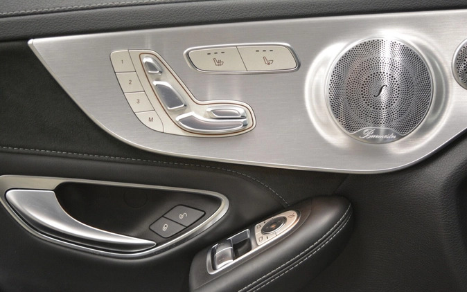 Mercedes-Benz Klasa C cena 249900 przebieg: 79840, rok produkcji 2017 z Poznań małe 352
